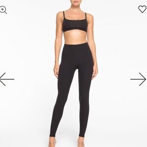 SKIMS Black Leggings